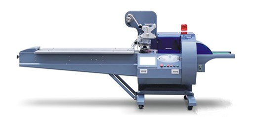 เครื่องบรรจุอาหารอัตโนมัติแนวนอนเครื่องบรรจุภัณฑ์ขนมเค้กบิสกิต